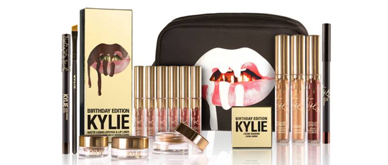 Kylie Jenner Surprises Her Fans With A New Makeup Collection