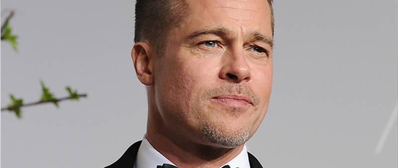 Brad Pitt Makes First Post-Divorce Red Carpet Appearance for 'Allied' Premiere