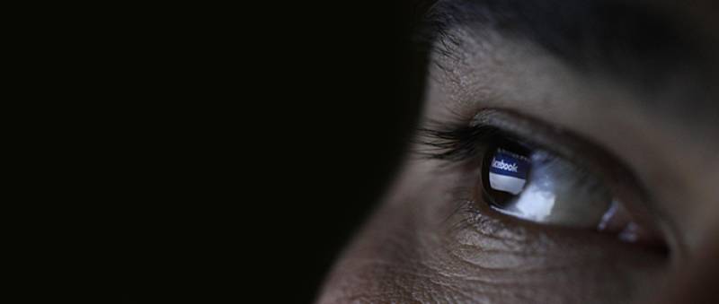 Facebook's Mind Reading Device Allegedly To Be Revealed Next Month