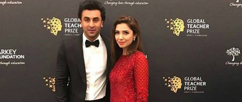 Mahira Khan Pays Tribute To Her Teachers At The Global Teacher Prize Ceremony