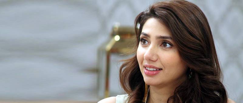 Celebrities Speak Up In Support Of Mahira Khan After Her Photos Go Viral