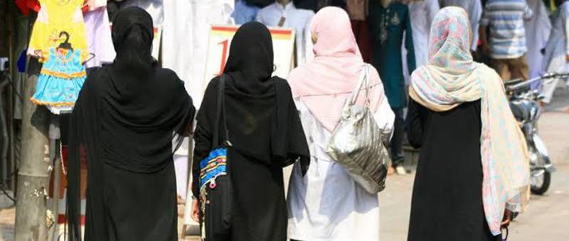 After Tons Of Backlash, KPK Government Withdraws Notification On Making Abaya Mandatory