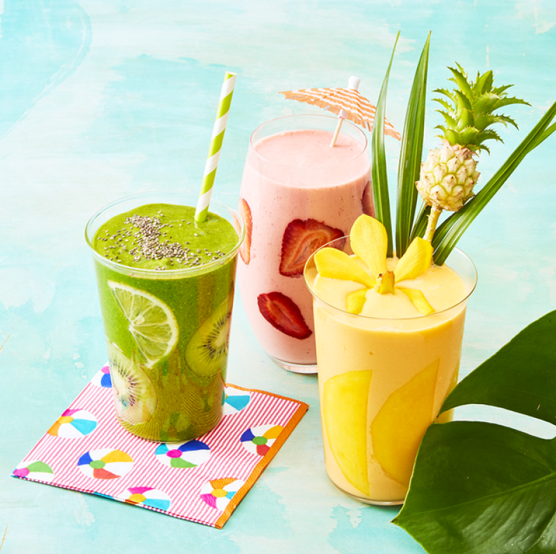 EASY-TO- MAKE SMOOTHIES FOR YOUR SPRING/SUMMER FIX