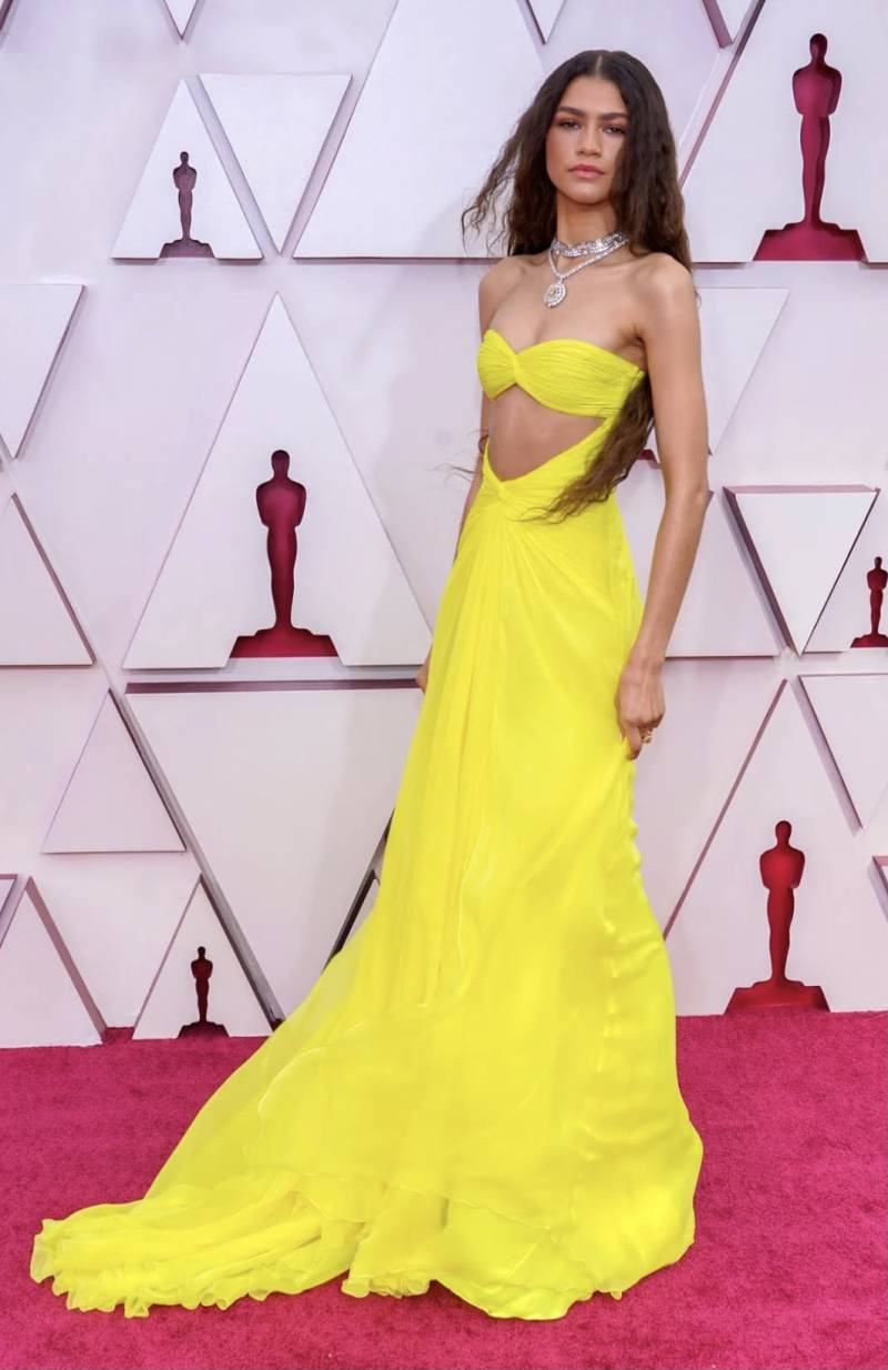 Fashion Hits And Misses From Oscars 2021!