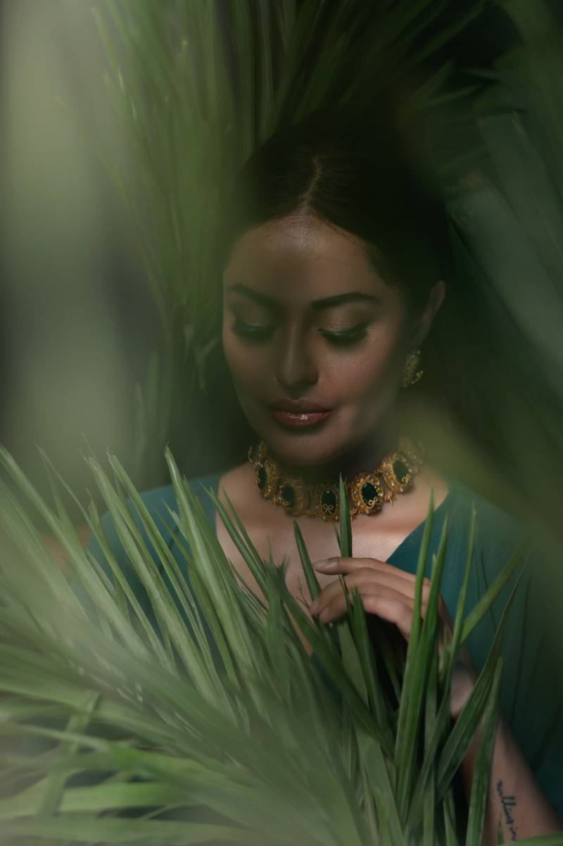 AYESHA CHUNDRIGAR REFLECTS HOW INNER BEAUTY SHINES THROUGH