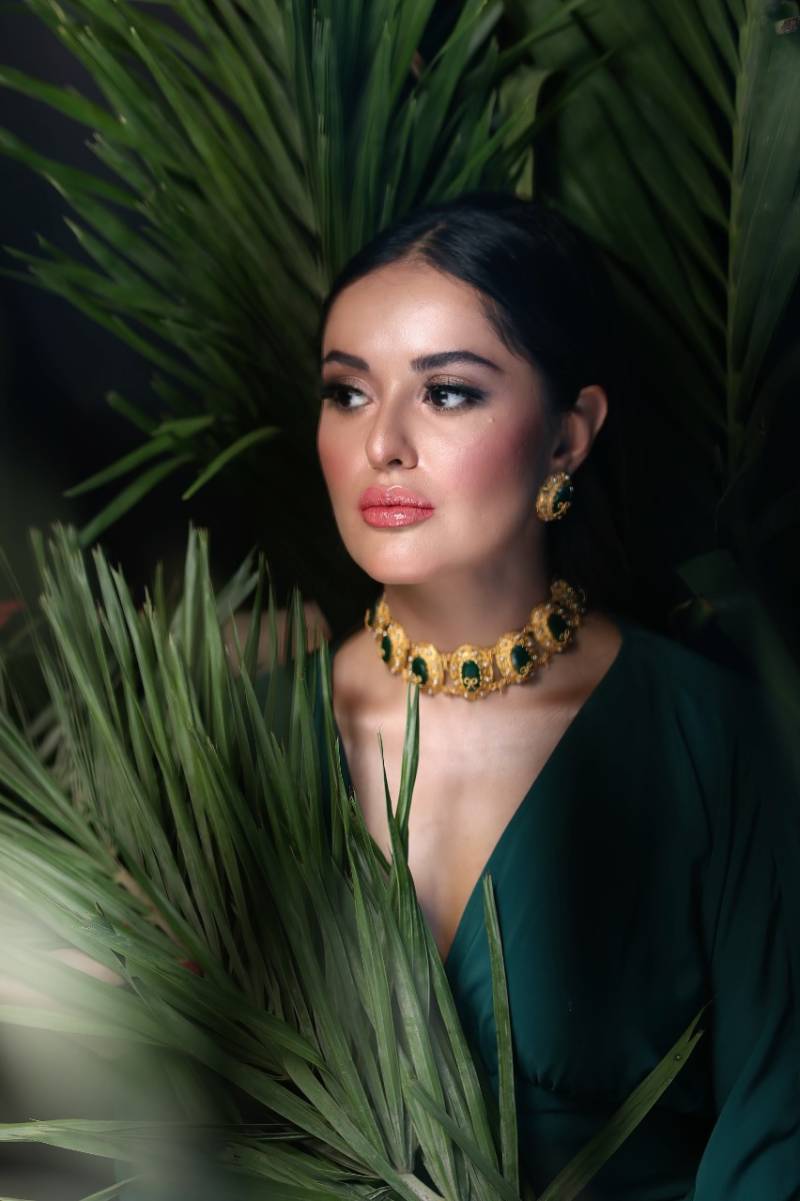 AYESHA CHUNDRIGAR REFLECTS HOW INNER BEAUTY SHINES THROUGH