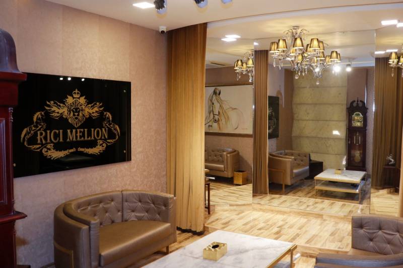 The all new Rici Melion Flagship Boutique- CASA DE RICI