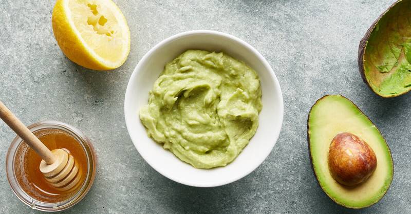 FIX YOUR DAMAGED HAIR WITH THIS HOME-MADE AVOCADO MASK