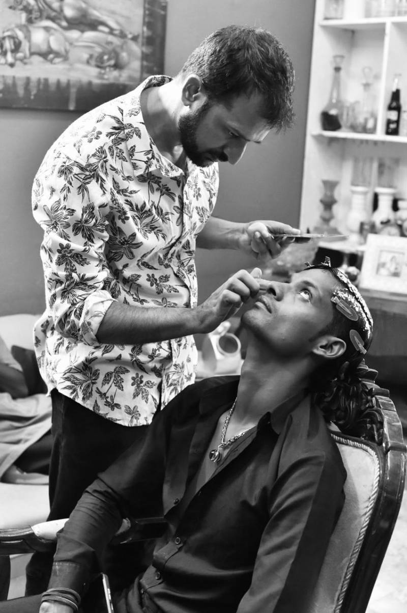 UMAR AZIZ ON REDEFINING BEAUTY THROUGH MAKEUP AND ACCESSORY DESIGN