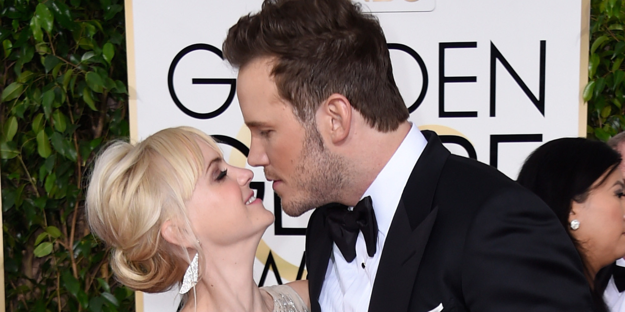 BEVERLY HILLS, CA - JANUARY 11: Actors Anna Faris and Chris Pratt attend the 72nd Annual Golden Globe Awards at The Beverly Hilton Hotel on January 11, 2015 in Beverly Hills, California. (Photo by Frazer Harrison/Getty Images)